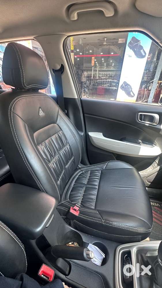 Hyundai Venue Petrol 2024