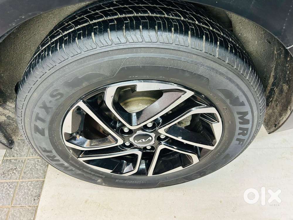 Kia Carens Luxury (o)1.5 Diesel At 7 Str, 2022, Diesel