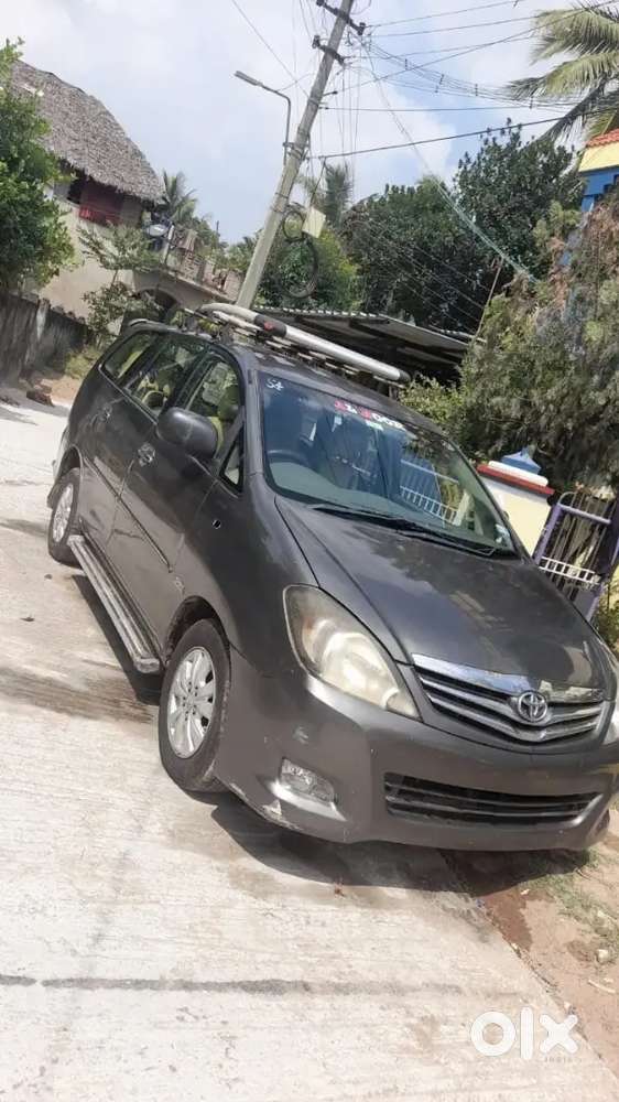 Toyota Innova 2.5 Vx 2010