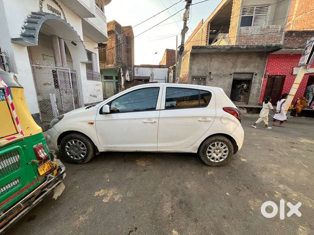 Hyundai I20 2012 Cng & Hybrids Good Condition
