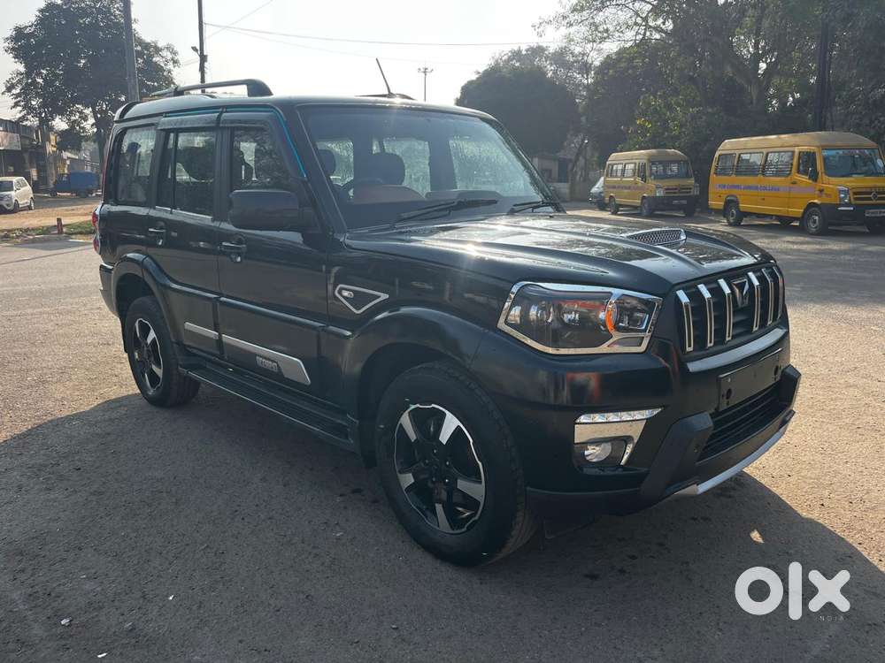 Mahindra Scorpio Classic 2.2 S 11 Mt 7 Cc, 2025, Diesel