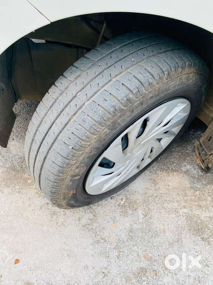 Ertiga Vxi(o)2023 Petrol