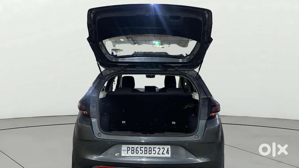 Tata Altroz Xe Petrol, 2022, Petrol