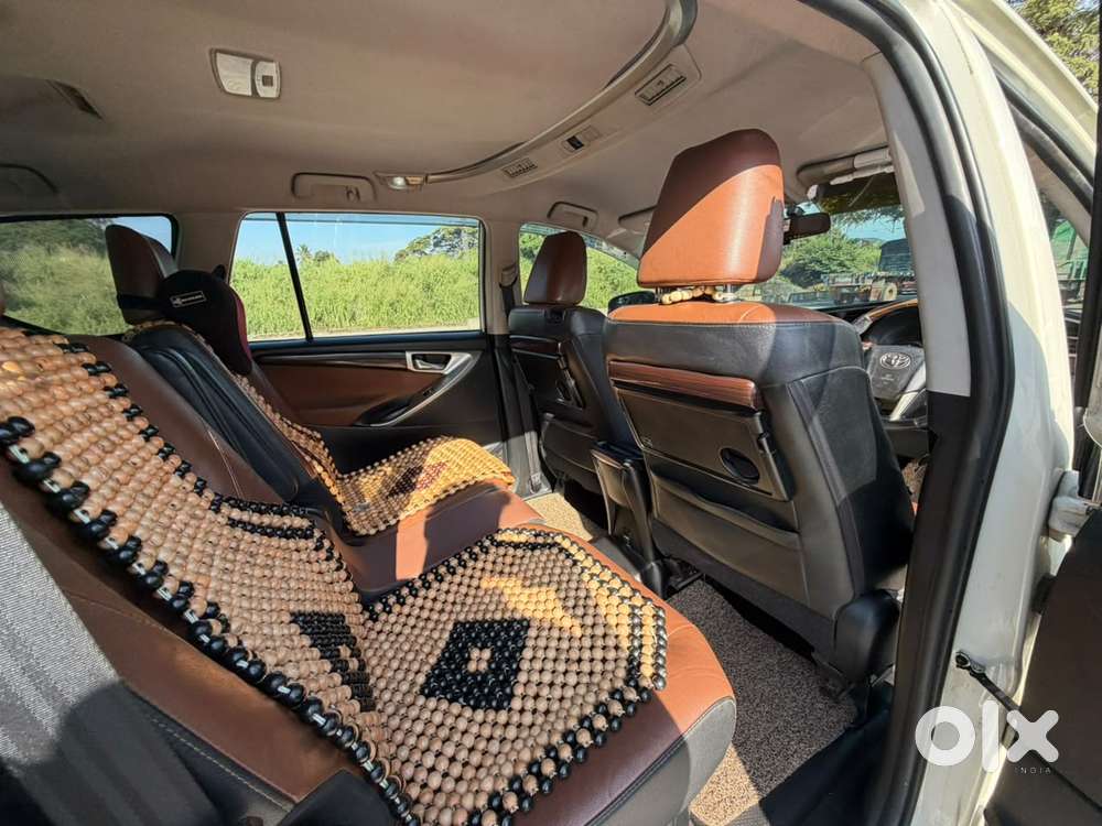 Toyota Innova Crysta 2.8z Automatic, 2016, Diesel