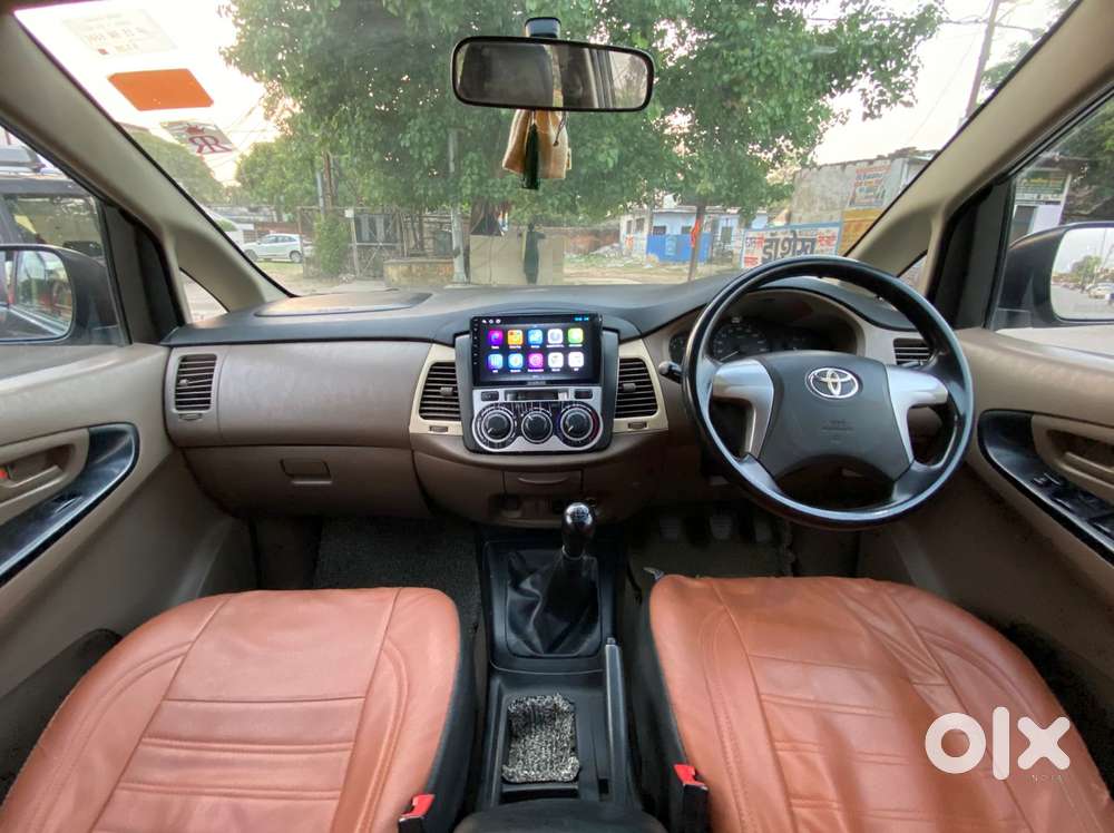 Toyota Innova 2.5 G (diesel) 8 Seater, 2015, Diesel