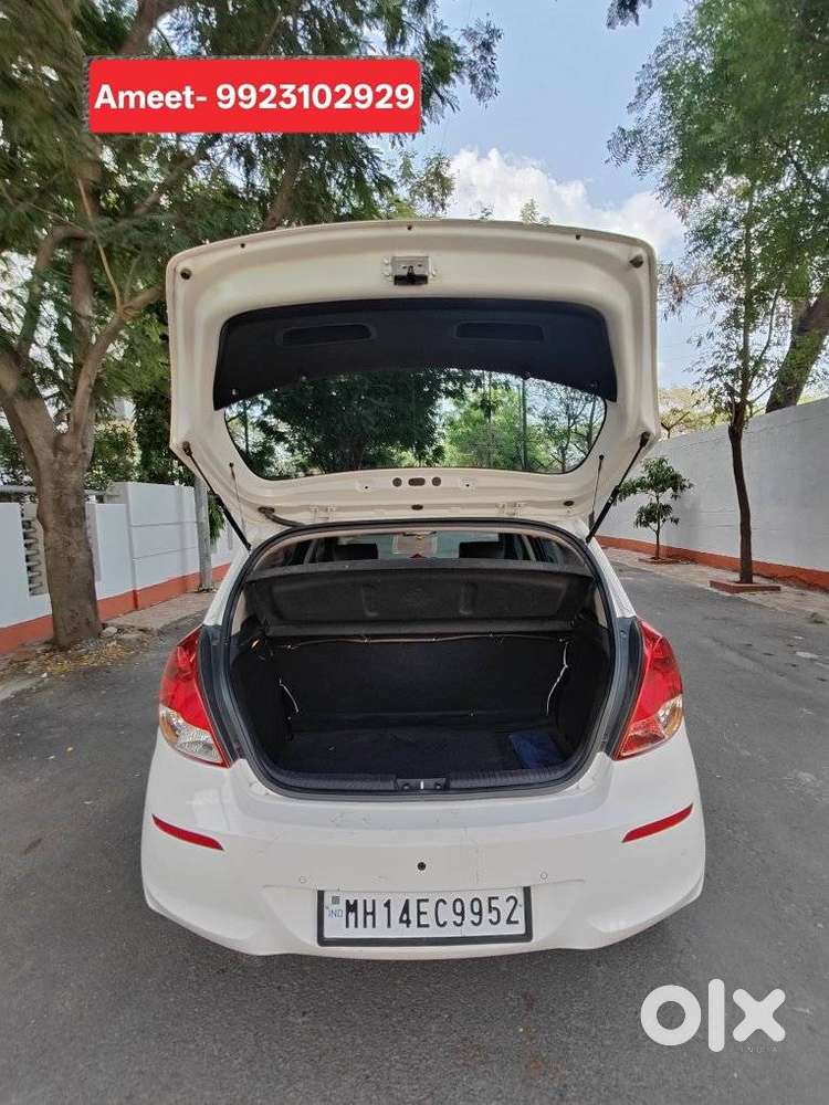 Hyundai I20 Sportz 1.2 Bs-iv, 2015, Petrol