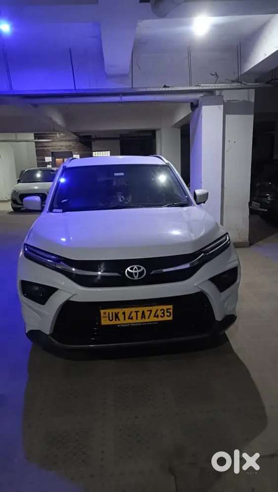 Toyota Urban Cruiser Hyryder 2024 Petrol Well Maintained