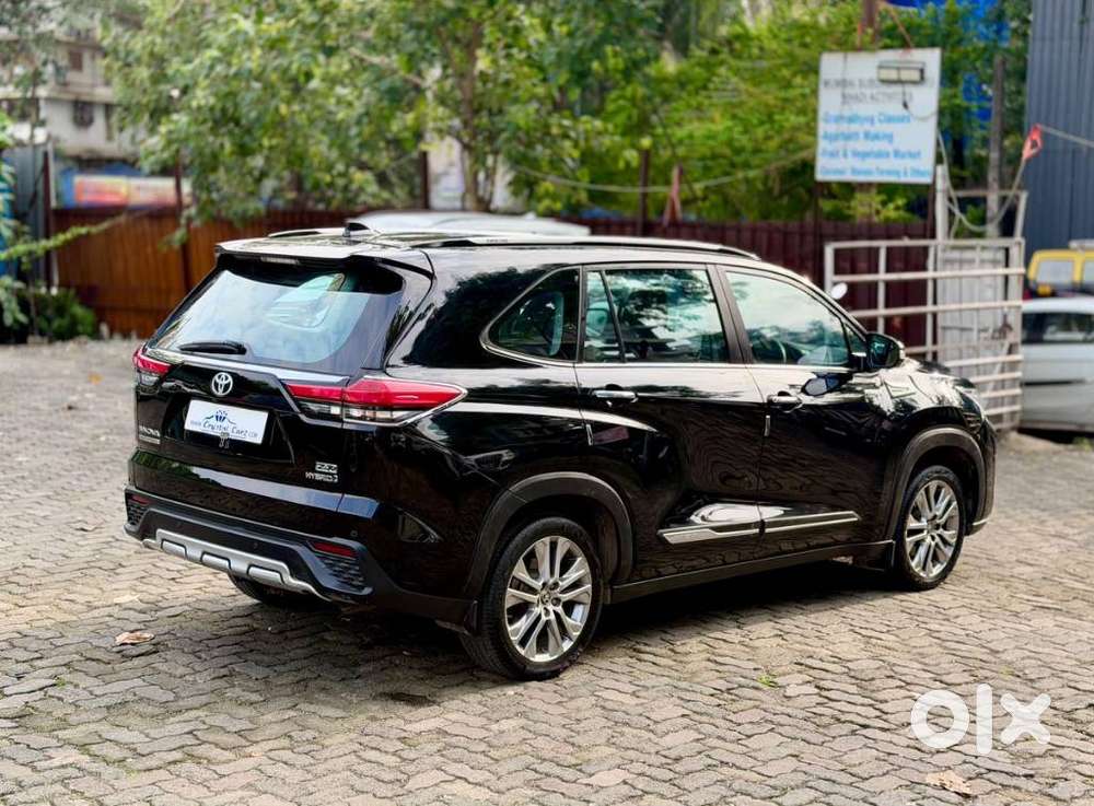 Toyota Innova Hycross 2.0 Zx Hybrid 7 Str, 2024, Petrol