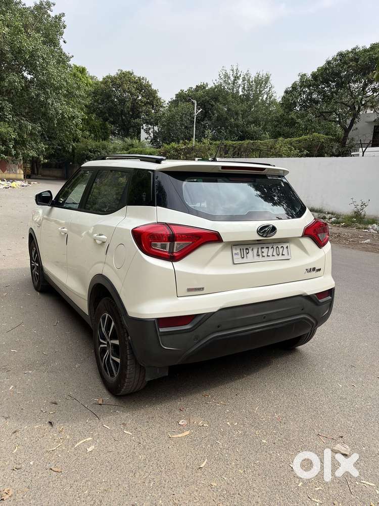 Mahindra Xuv300 1.2 W6 Amt Petrol, 2022, Petrol
