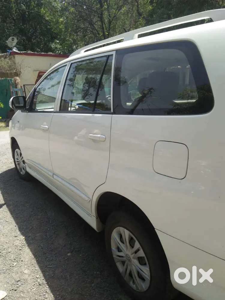 Toyota Innova G4 2015