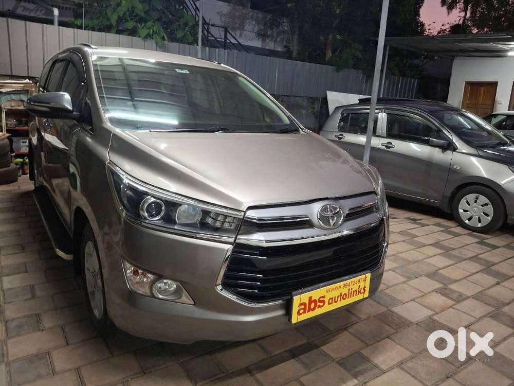 Toyota Innova Crysta 2.8 Z, 2017
