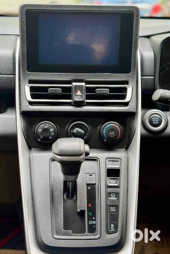 Toyota Innova Hycross 2.0 Gx 8 Str, 2023, Petrol