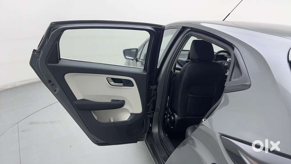 Tata Altroz 1.5 Xz Plus Diesel, 2021, Diesel