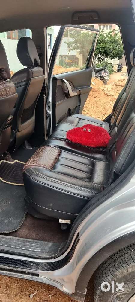 Mahindra XUV500 Diesel Manual 2015 second owner
