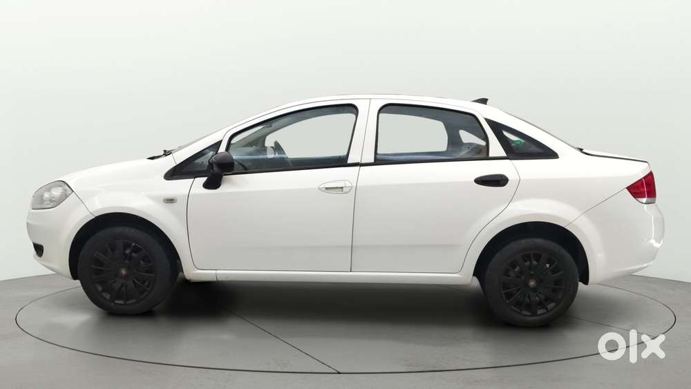 Fiat Linea Emotion 1.4 L T-jet Petrol, 2013, Petrol