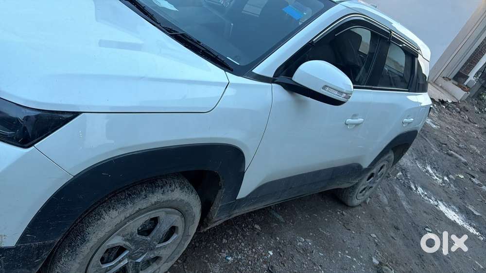 Maruti Brezza Lxi 2025