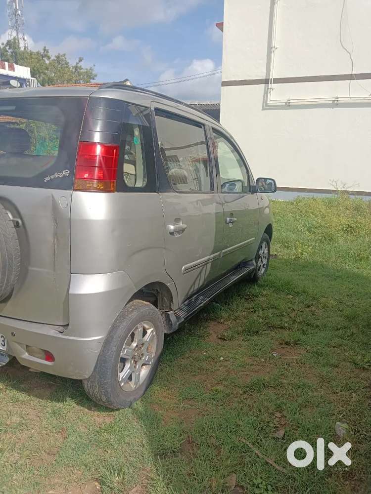 Mahindra Quanto C8 Diesel 2012