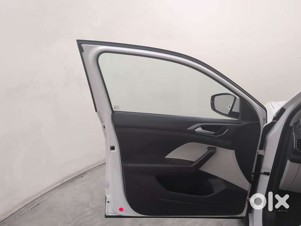 Volkswagen Taigun Topline 1.0 Tsi At (electric Seats), 2023, Petrol