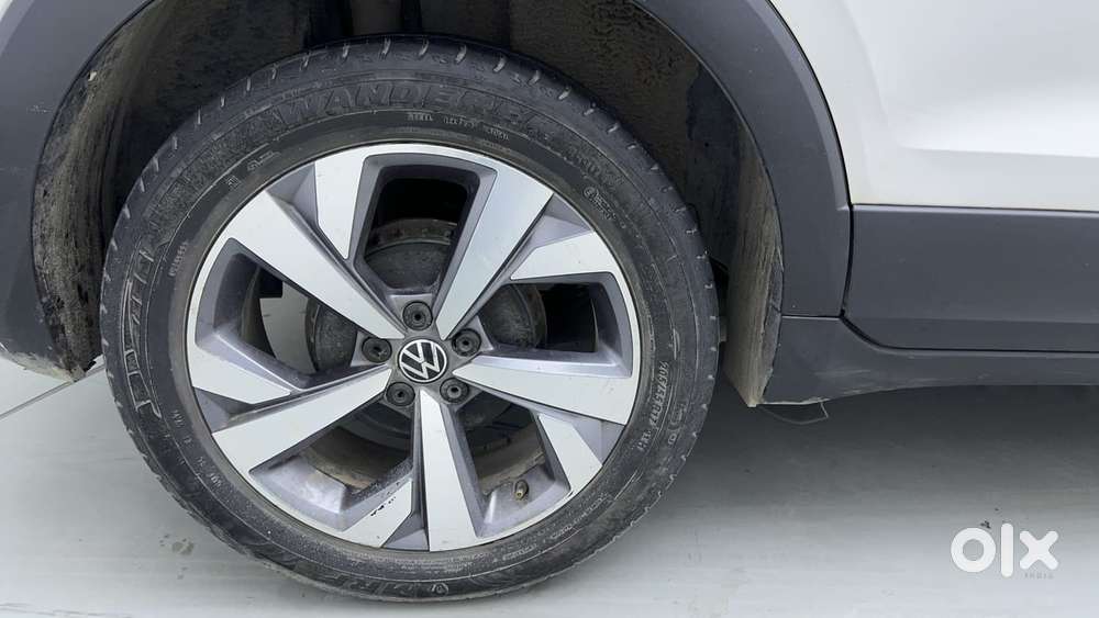 Volkswagen Taigun Topline 1.0 Tsi At (electric Seats), 2021, Petrol