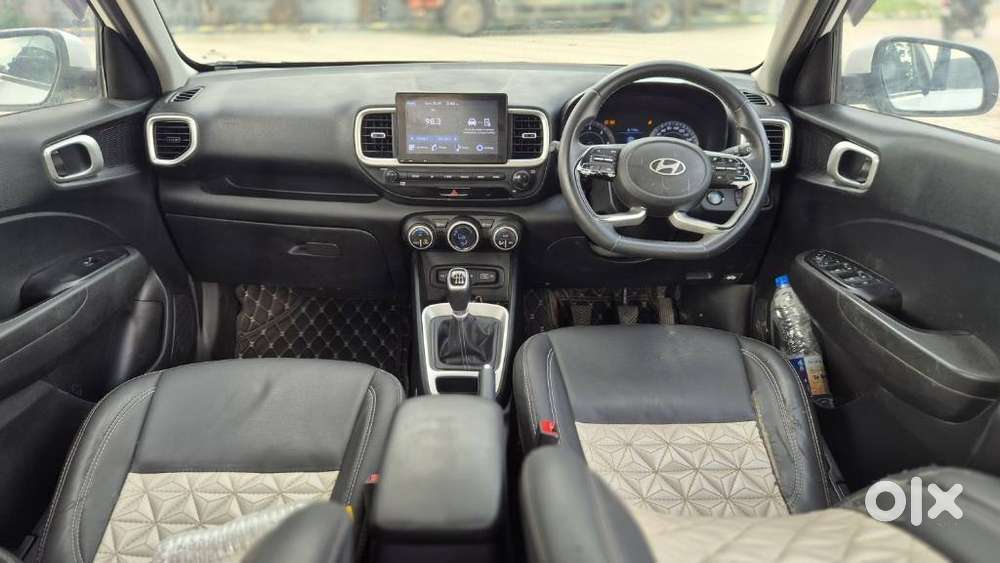 Hyundai Venue Sx (o) Mt 1.5 Diesel, 2022, Diesel