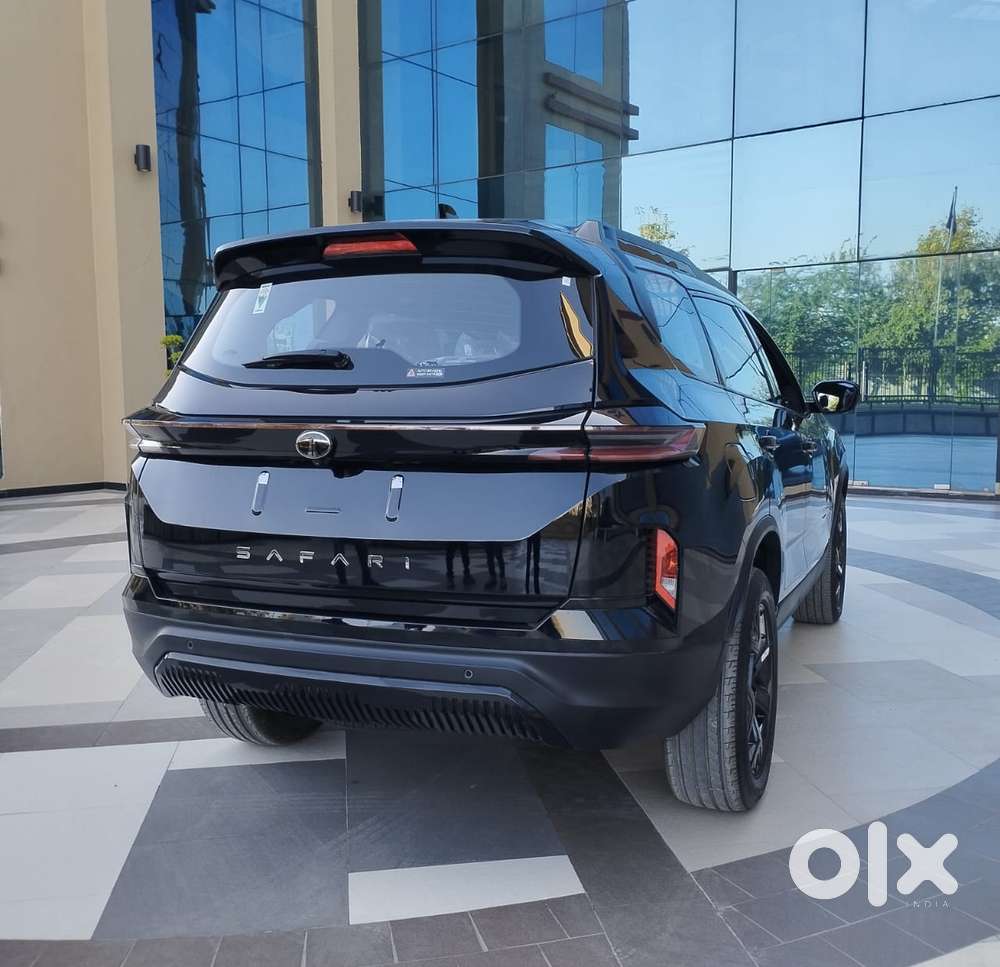 Tata Safari Accomplished Plus Dark Edition At, 2025, Diesel