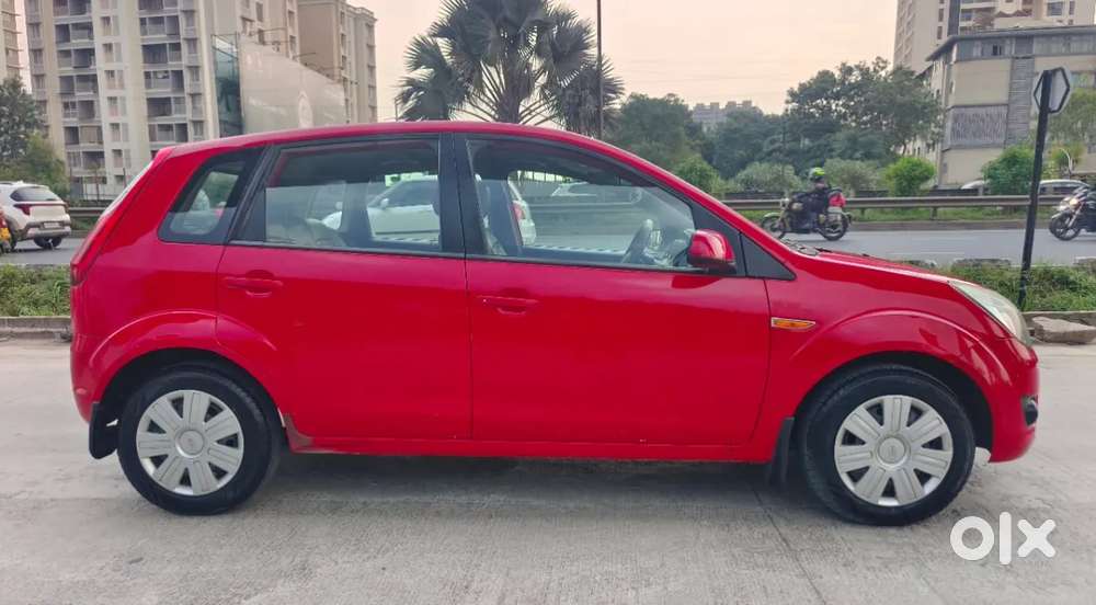 Ford Figo Petrol Zxi, 2011, Petrol