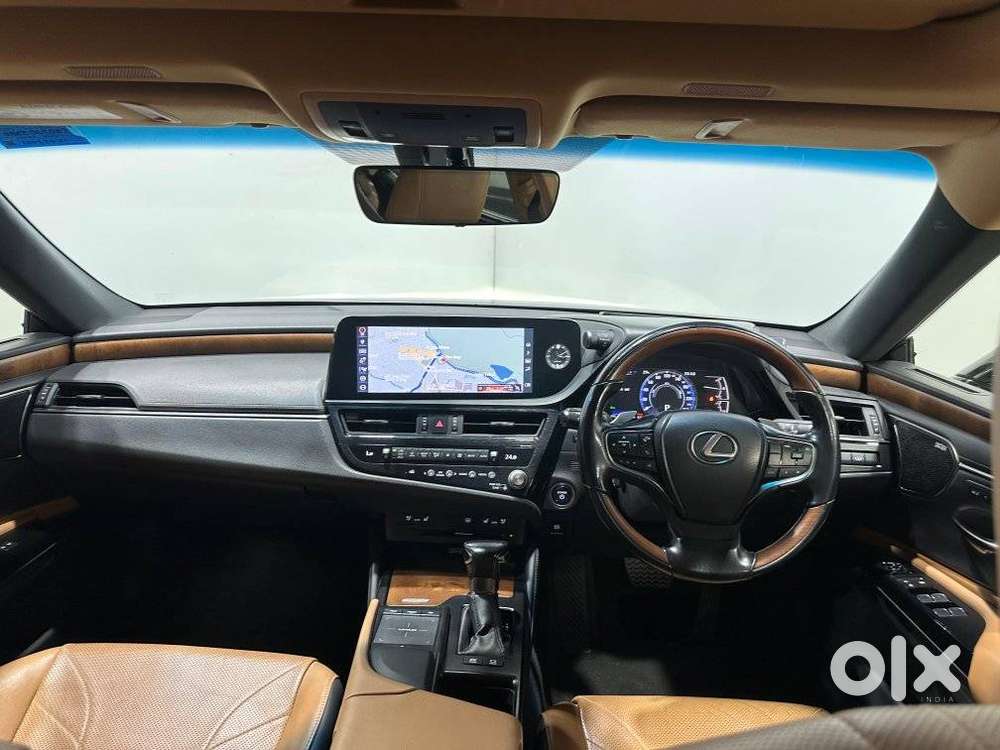 Lexus Es 300h Luxury, 2022, Petrol