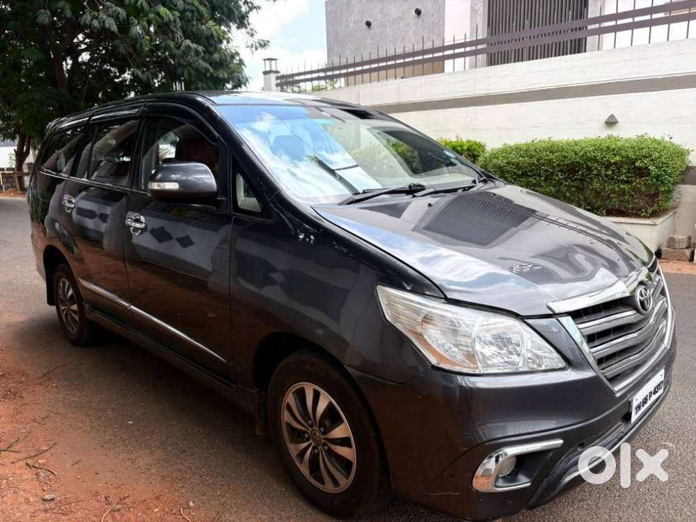 Toyota Innova 2.5 V 8 Str, 2015, Diesel