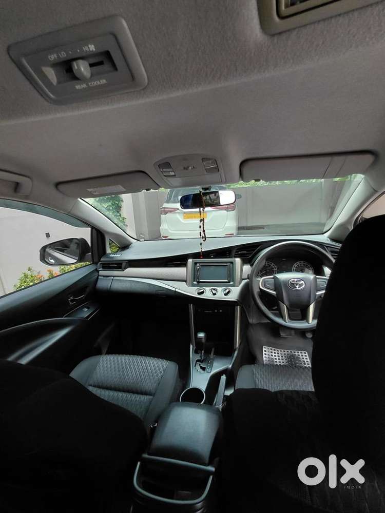 Toyota Innova Crysta 2017 Diesel 92386 Km Driven