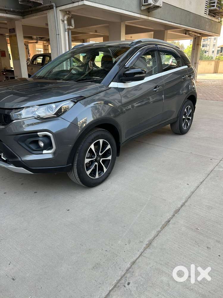 Tata Nexon Amt Xza Plus, 2020, Petrol