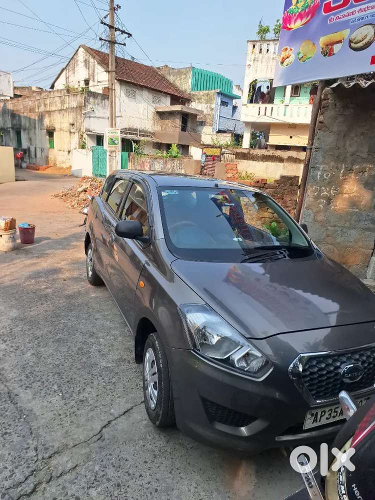 Datsun Redi Go Plus 7 Sheeter