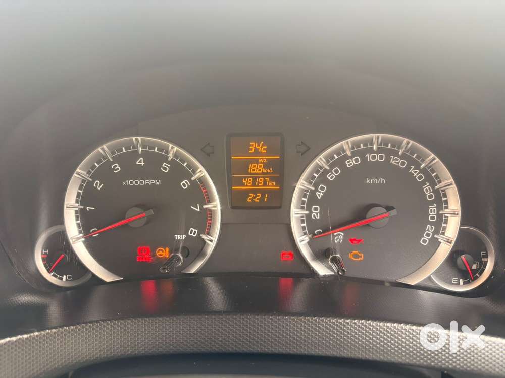 Maruti Suzuki Swift Zxi, 2014, Petrol