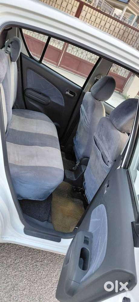 Maruti Suzuki Ritz Vxi, 2010, Petrol