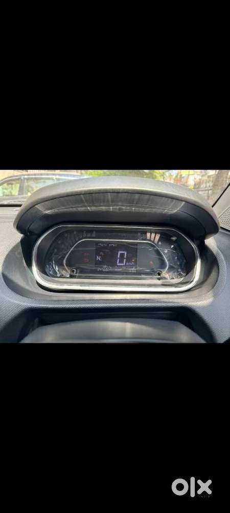 Tata Tiago 1.2 Revotron Xza, 2023, Petrol