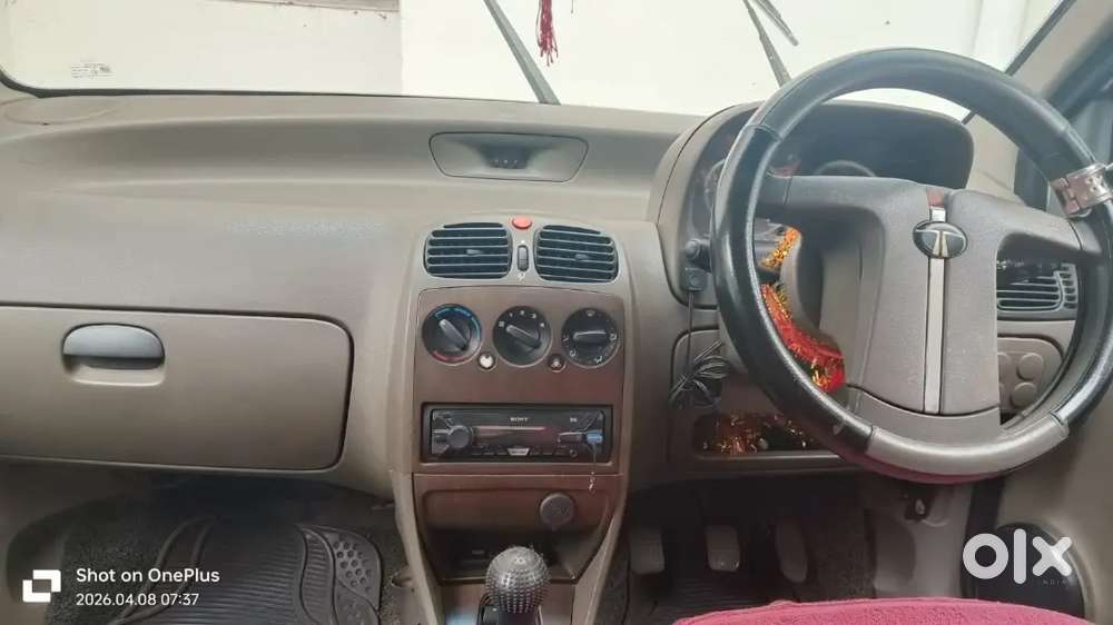 Well Maintained And Single Hand Use