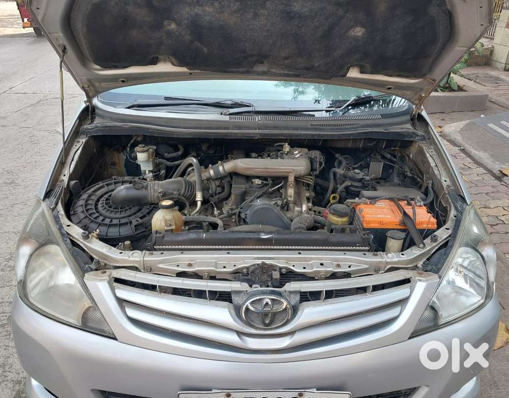 Toyota Innova 2.5 G (diesel) 8 Seater Bs Iv, 2010, Diesel