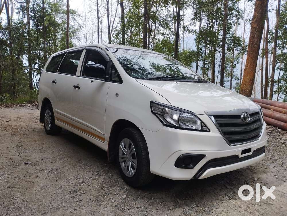 Toyota Innova 2.5 G (diesel) 7 Seater Bs Iv, 2015, Diesel