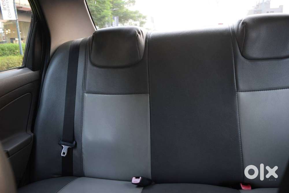 Toyota Etios Eh-gs Serene Bluish Silver
