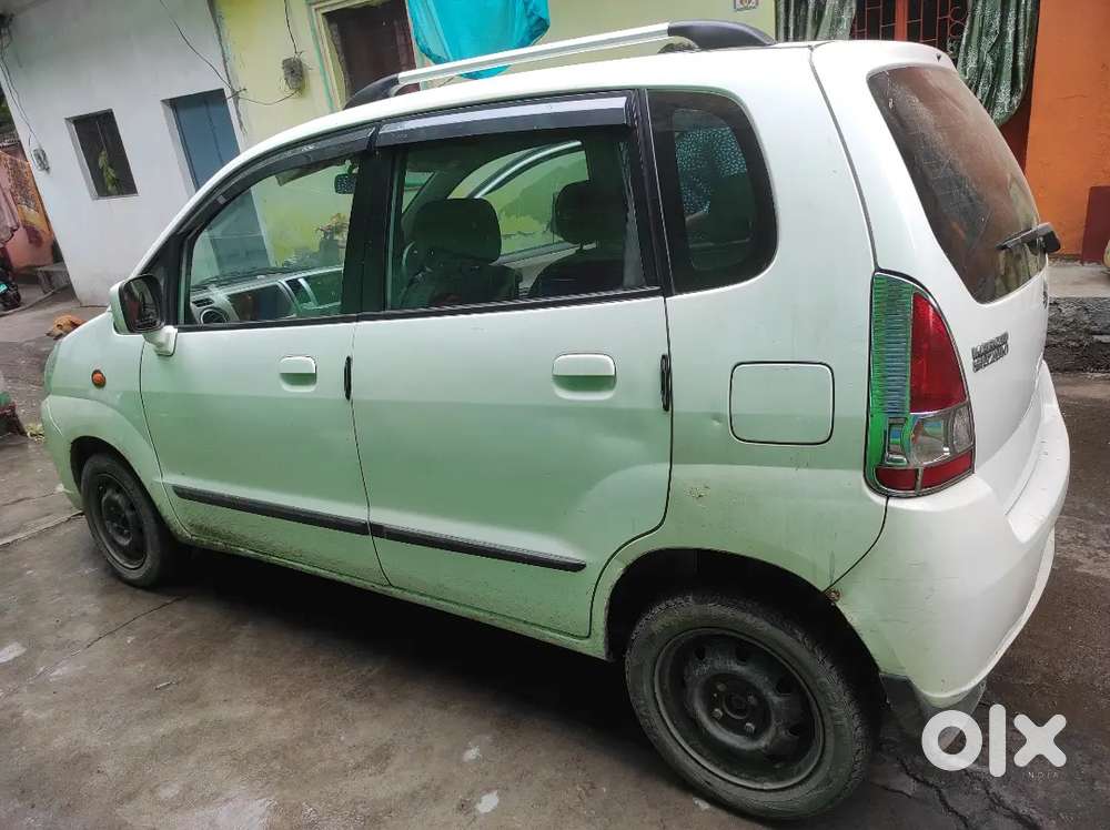 Maruti Suzuki Zen Estilo 1.0 2012