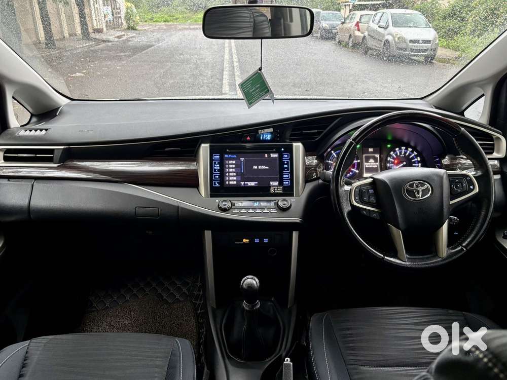 Toyota Innova Crysta 2.7 Vx Mt, 2019, Diesel
