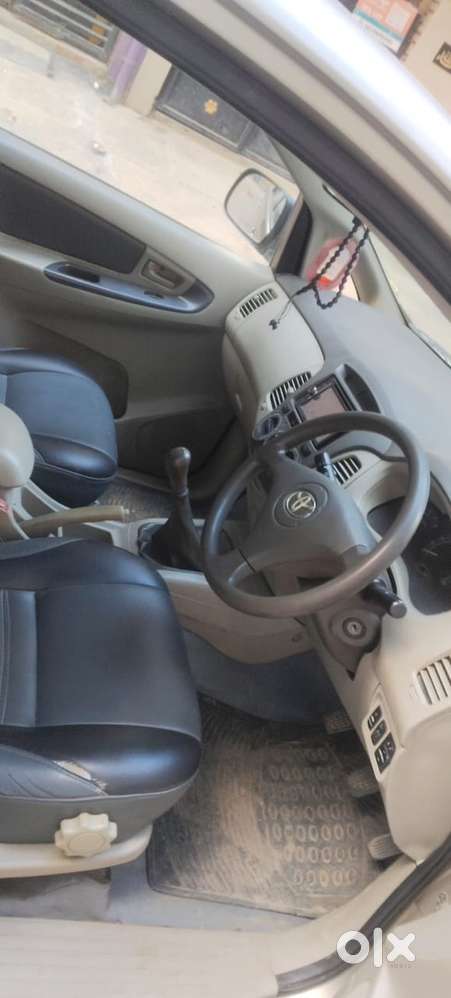 Toyota Innova Diesel 2011