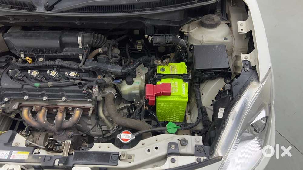 Maruti Suzuki Dzire 1.2 Zxi Amt, 2017, Petrol