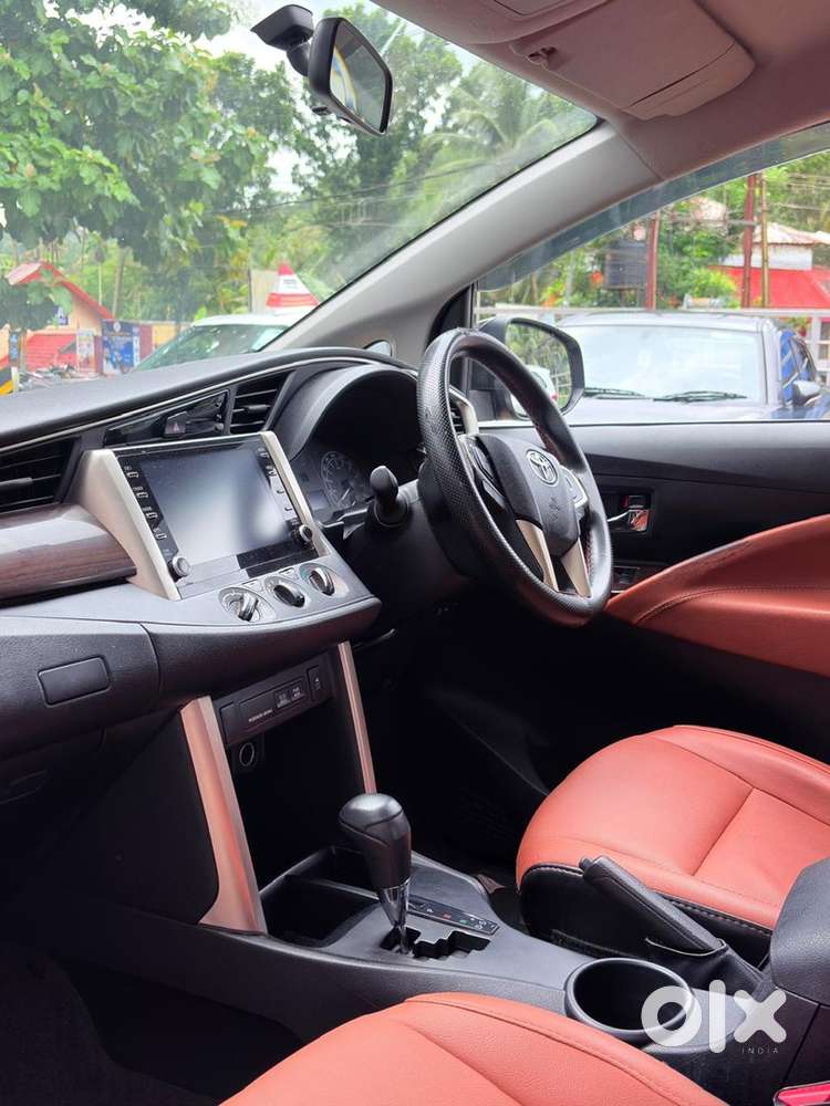 Toyota Innova Crysta 2021