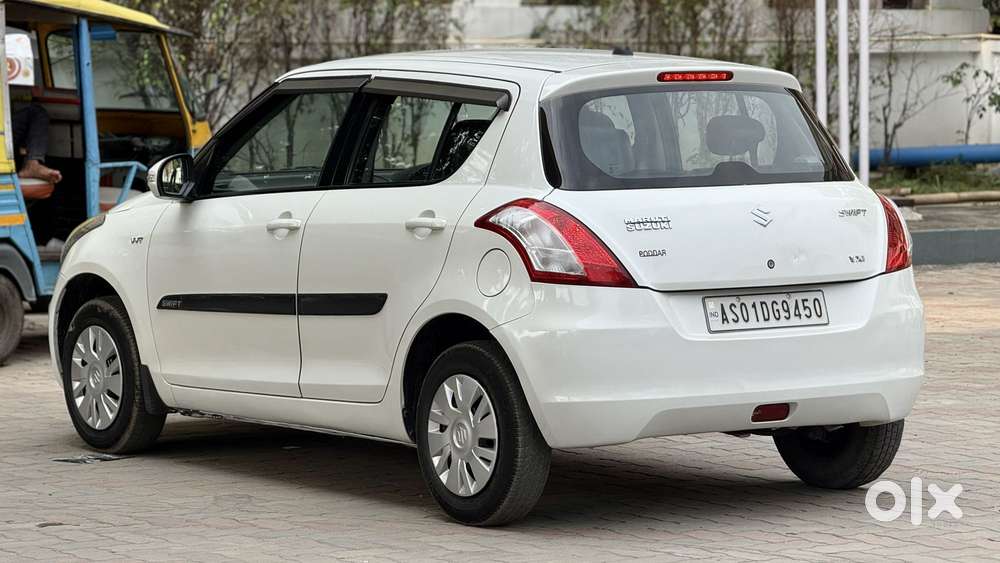 Maruti Suzuki Swift Vxi 1.2 Abs Bs-iv, 2017, Petrol