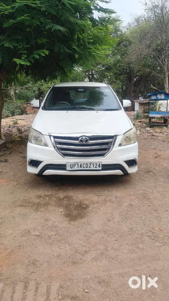 Toyota Innova 2014 Diesel Well Maintained