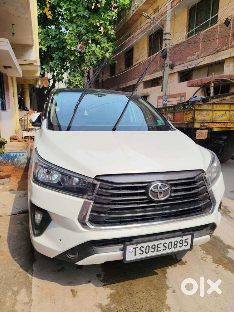 Toyota Innova Crysta Petrol Automatic 2017 Year