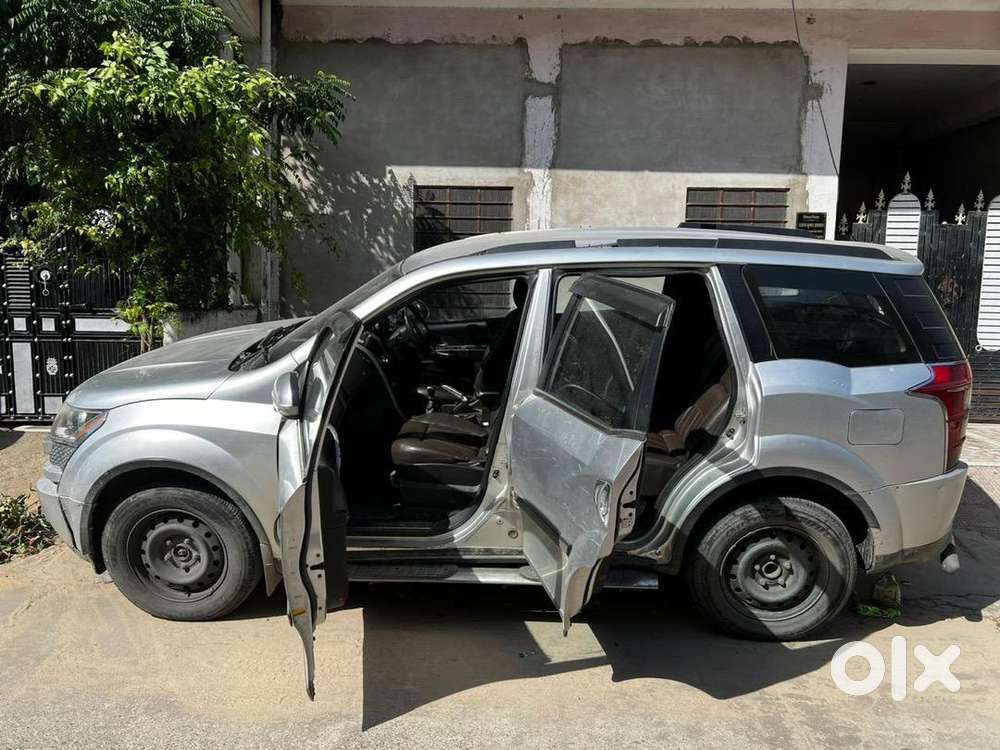 Mahindra Xuv500 2012 Diesel 140900 Km Driven
