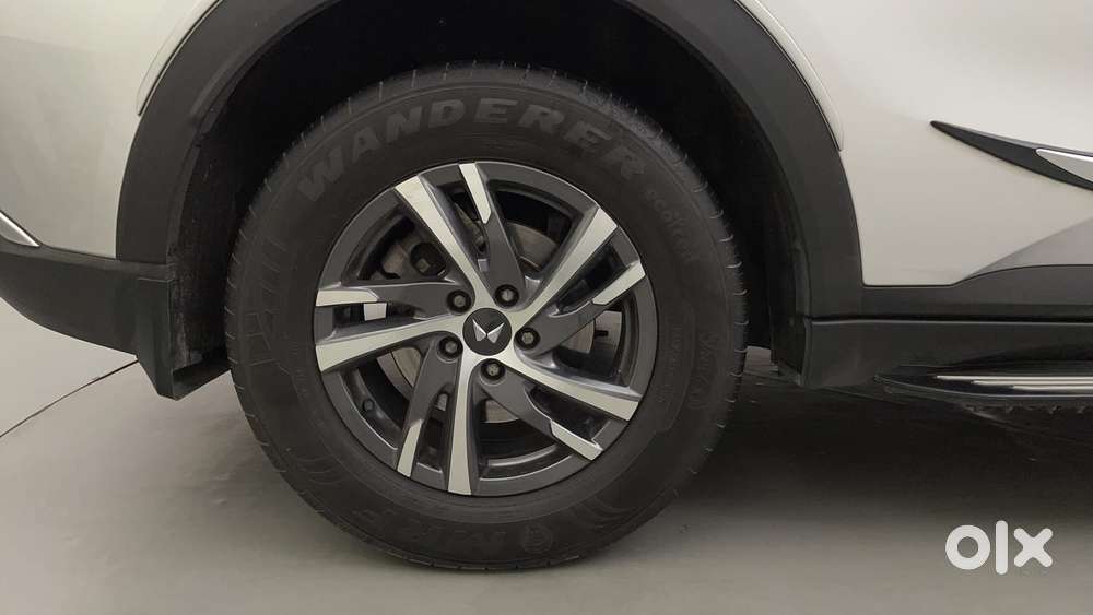 Mahindra Xuv700 2.2 Ax 5 Diesel At 7 Str, 2023, Diesel