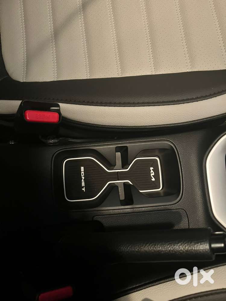 Kia Sonet Petrol 2026