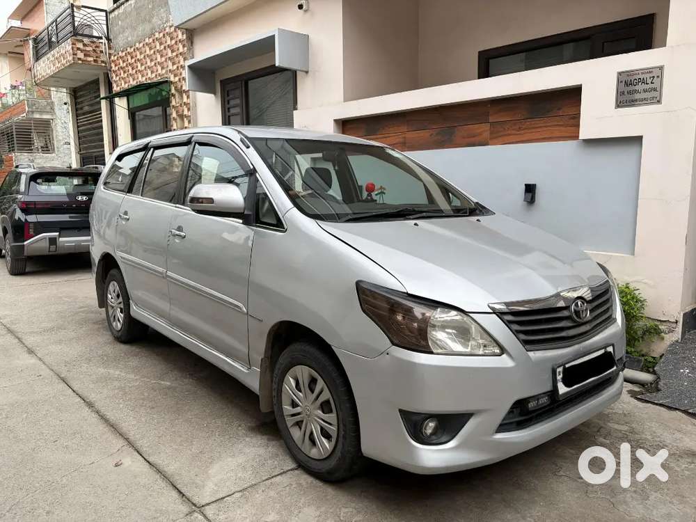 Toyota Innova 2012 Diesel Well Maintained